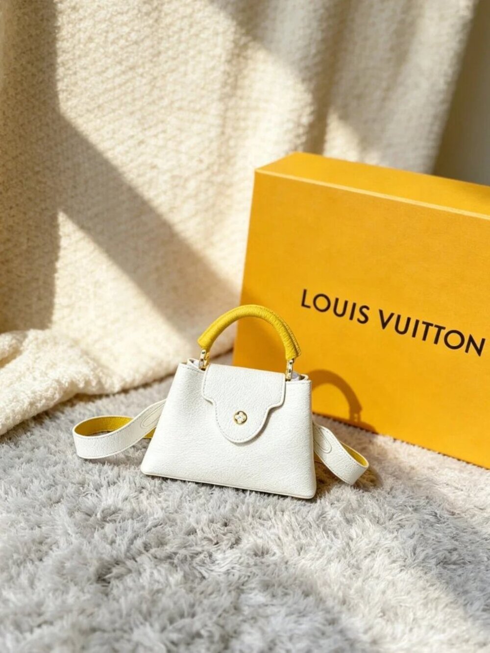 Louis Vuitton Capucines BB White - Picture 3 of 7